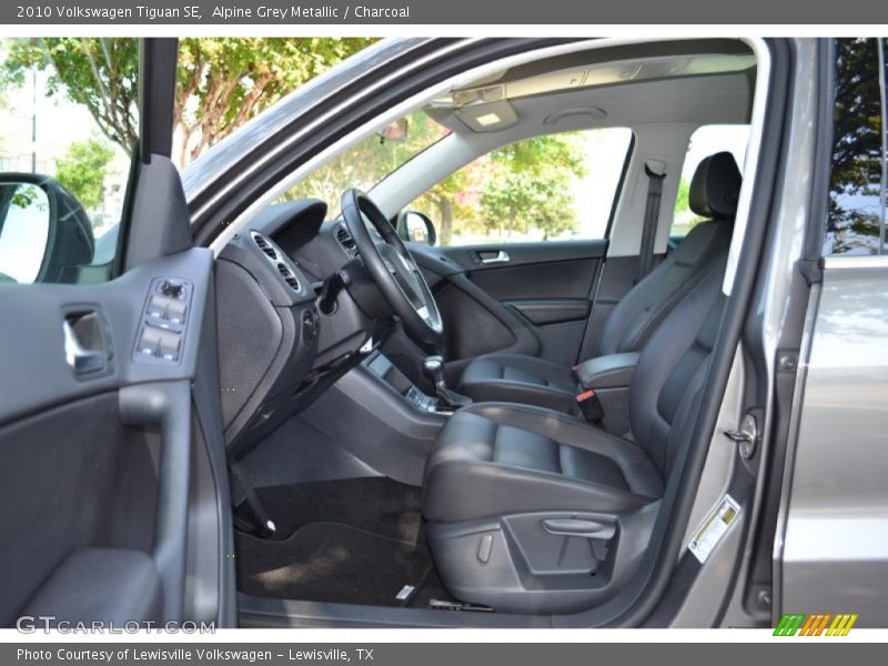 Alpine Grey Metallic / Charcoal 2010 Volkswagen Tiguan SE