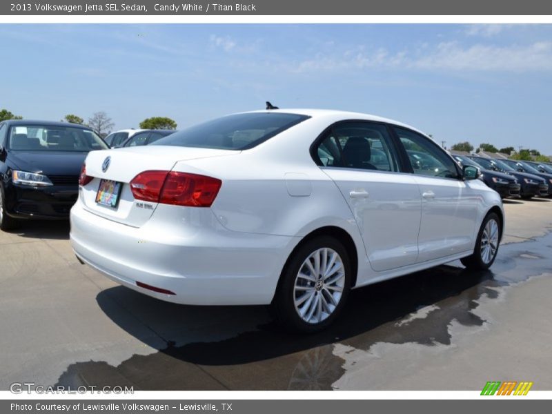 Candy White / Titan Black 2013 Volkswagen Jetta SEL Sedan