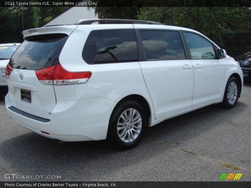 Super White / Light Gray 2011 Toyota Sienna XLE