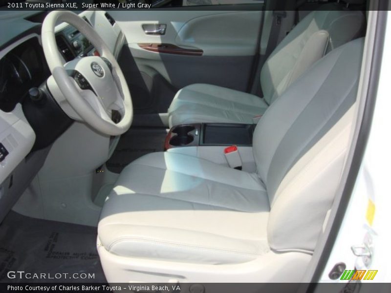 Super White / Light Gray 2011 Toyota Sienna XLE