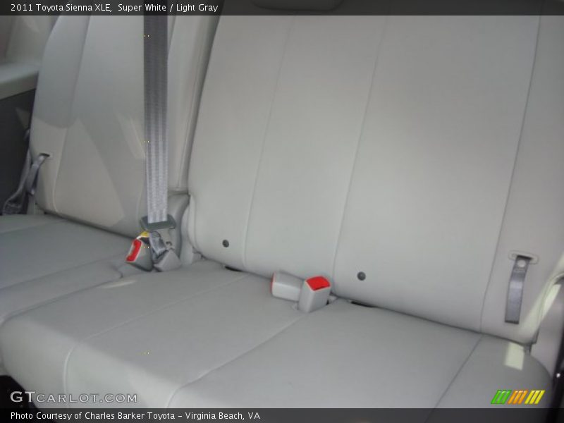 Super White / Light Gray 2011 Toyota Sienna XLE