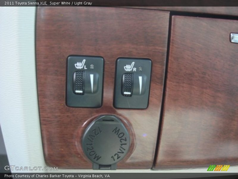 Super White / Light Gray 2011 Toyota Sienna XLE