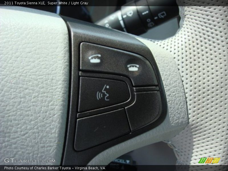 Super White / Light Gray 2011 Toyota Sienna XLE
