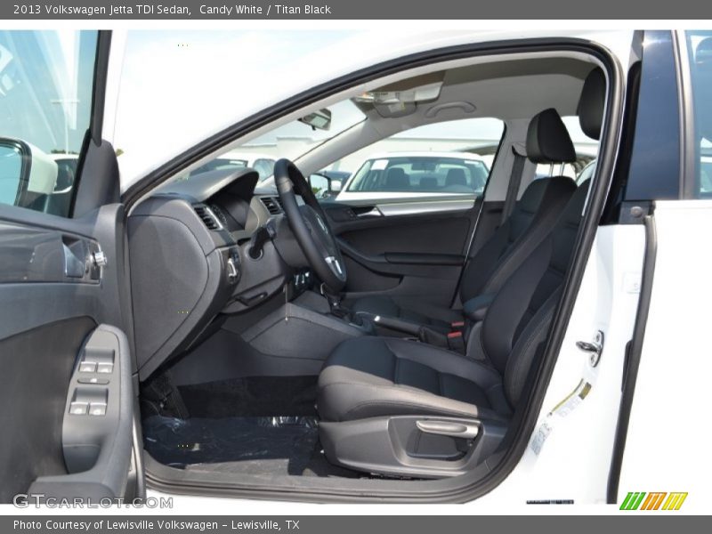 Candy White / Titan Black 2013 Volkswagen Jetta TDI Sedan