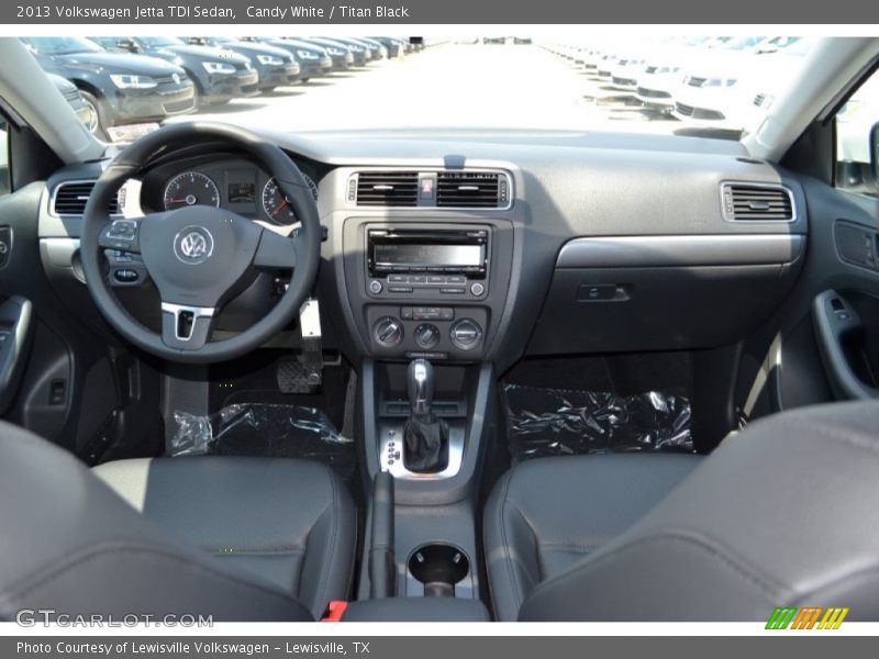 Candy White / Titan Black 2013 Volkswagen Jetta TDI Sedan