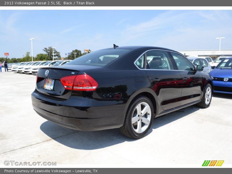 Black / Titan Black 2013 Volkswagen Passat 2.5L SE
