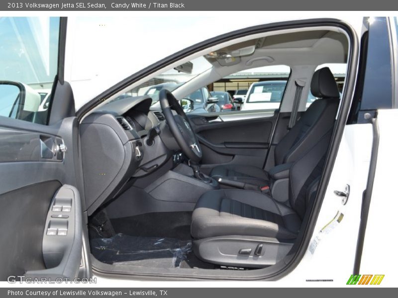 Candy White / Titan Black 2013 Volkswagen Jetta SEL Sedan