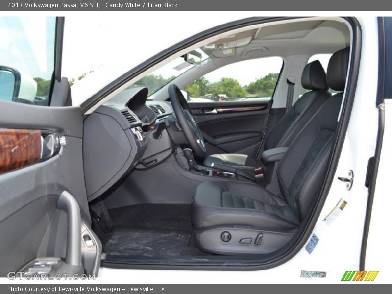 Candy White / Titan Black 2013 Volkswagen Passat V6 SEL