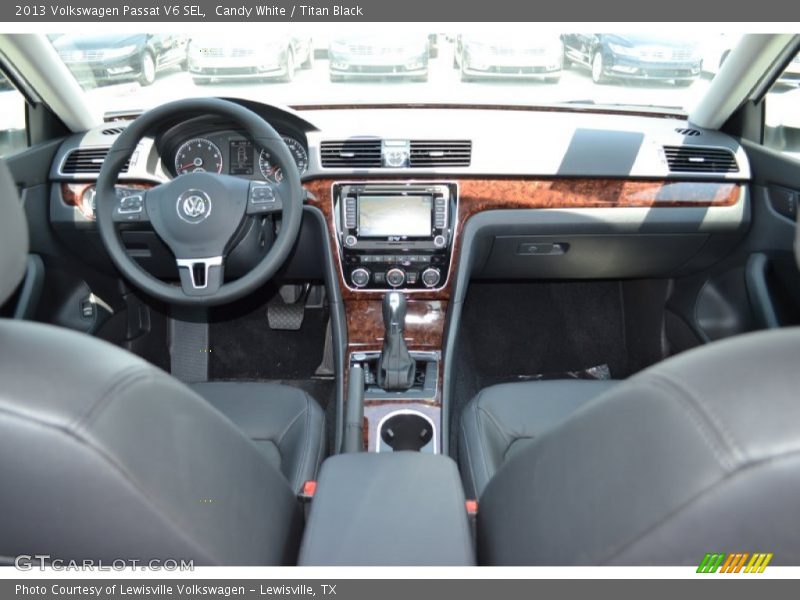 Candy White / Titan Black 2013 Volkswagen Passat V6 SEL