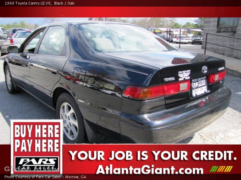 Black / Oak 1999 Toyota Camry LE V6