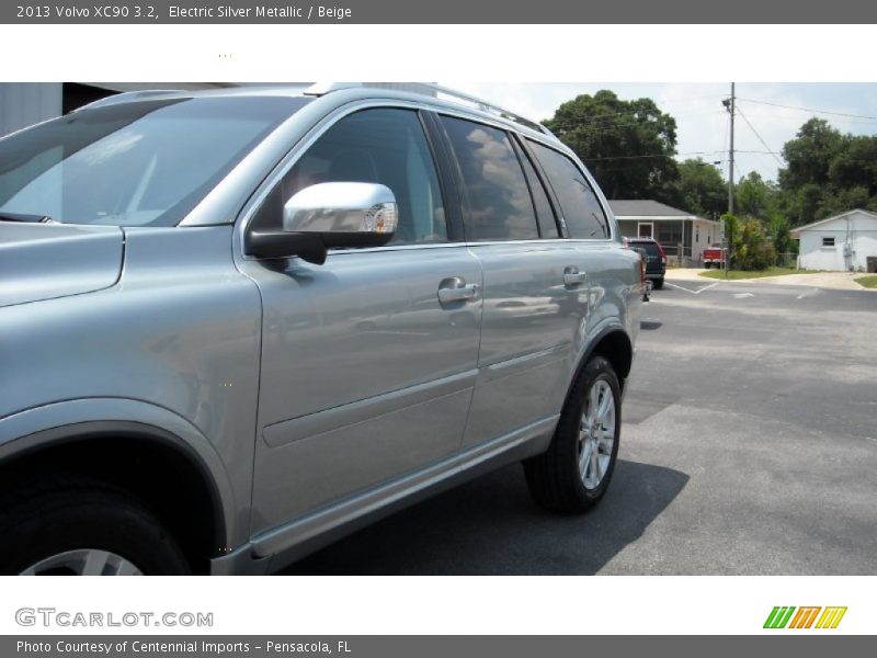Electric Silver Metallic / Beige 2013 Volvo XC90 3.2