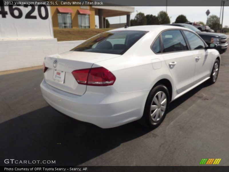 Candy White / Titan Black 2012 Volkswagen Passat 2.5L S