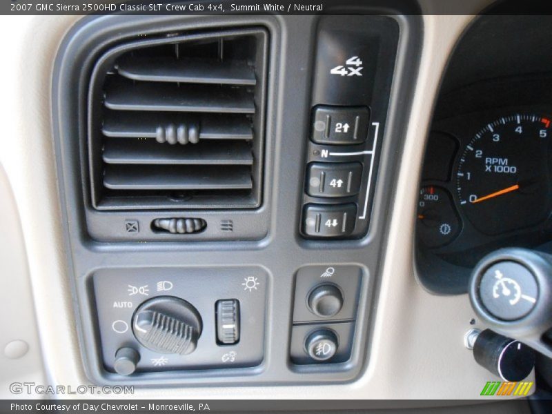 Summit White / Neutral 2007 GMC Sierra 2500HD Classic SLT Crew Cab 4x4