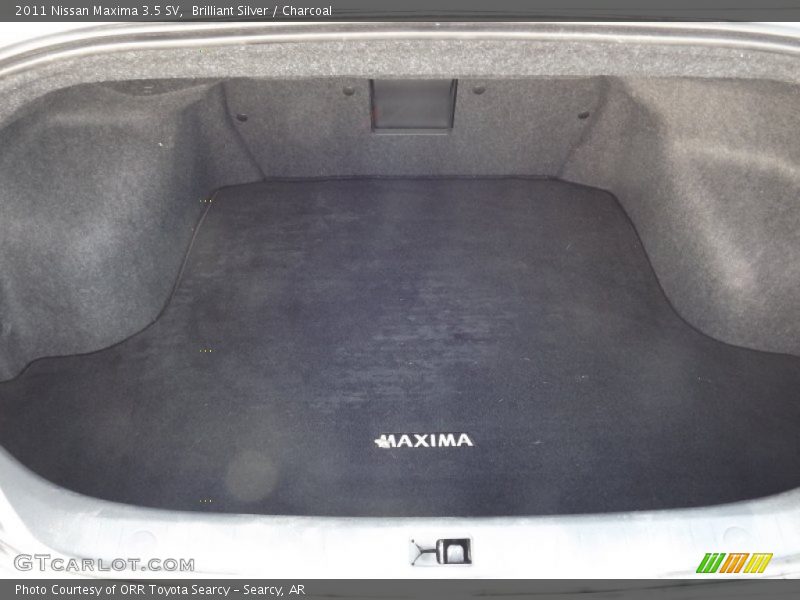 Brilliant Silver / Charcoal 2011 Nissan Maxima 3.5 SV