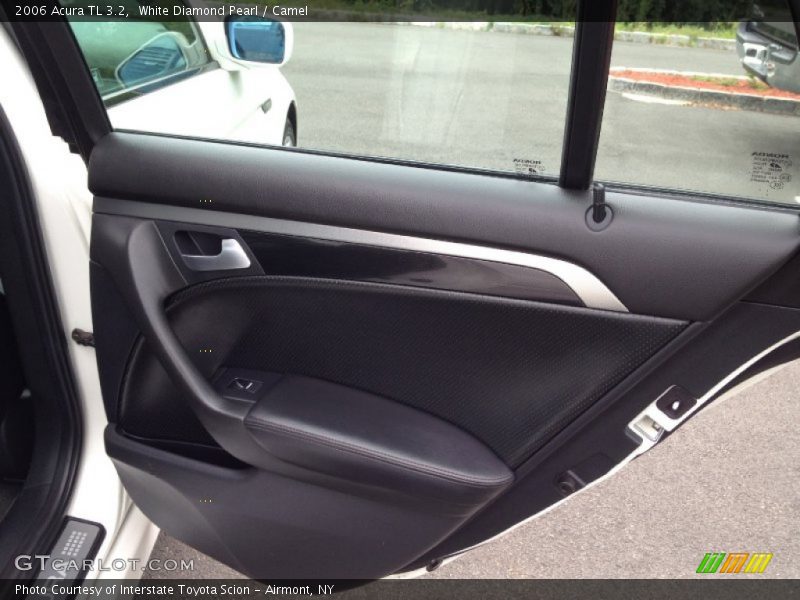 White Diamond Pearl / Camel 2006 Acura TL 3.2