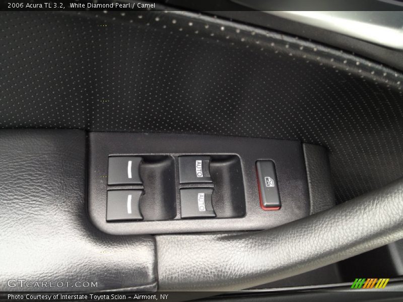 White Diamond Pearl / Camel 2006 Acura TL 3.2