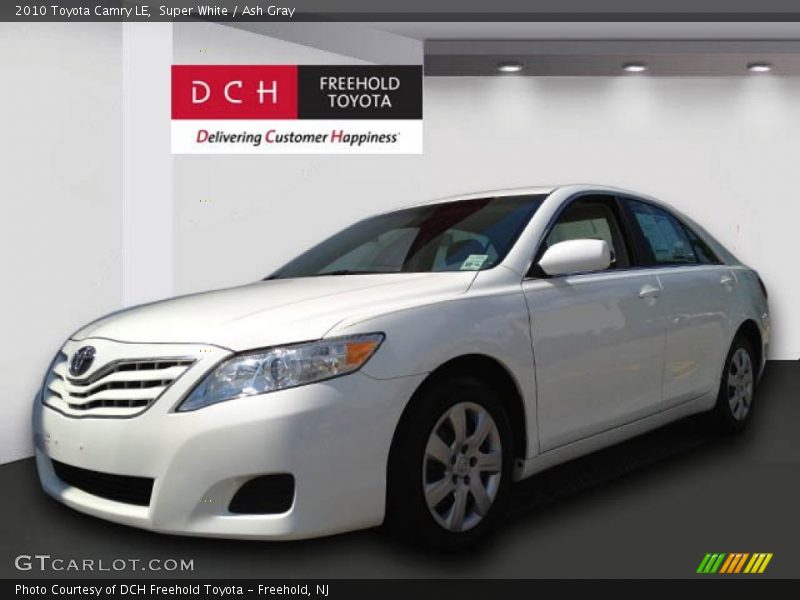 Super White / Ash Gray 2010 Toyota Camry LE