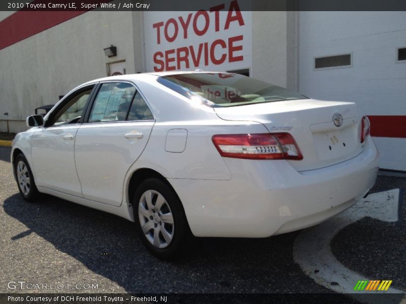Super White / Ash Gray 2010 Toyota Camry LE