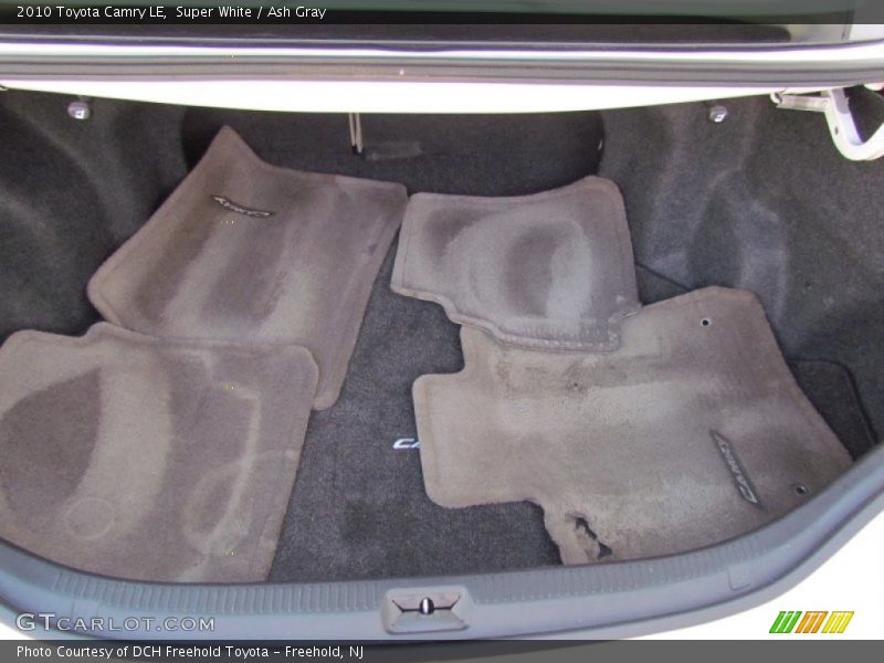 Super White / Ash Gray 2010 Toyota Camry LE