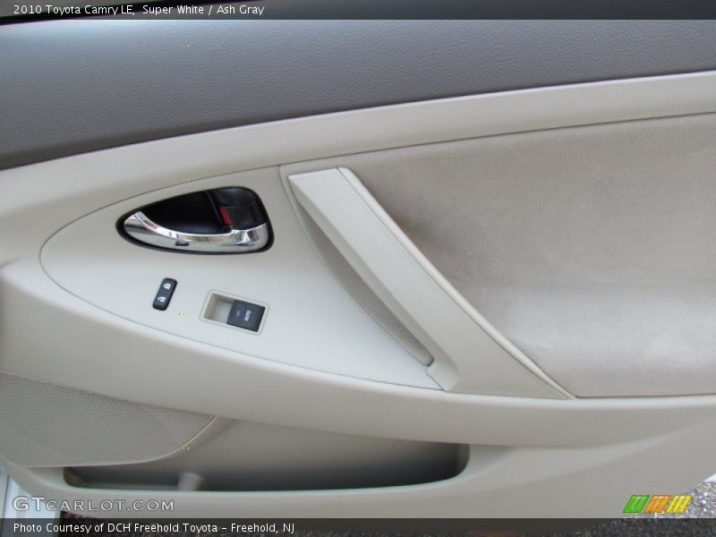 Super White / Ash Gray 2010 Toyota Camry LE