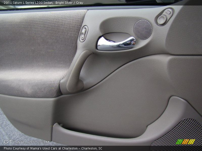 Bright Silver / Gray 2001 Saturn L Series L200 Sedan