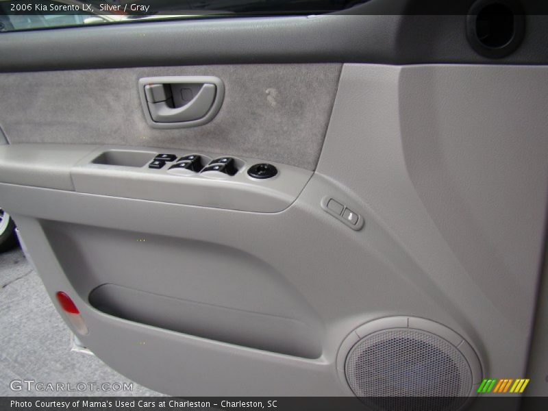 Silver / Gray 2006 Kia Sorento LX