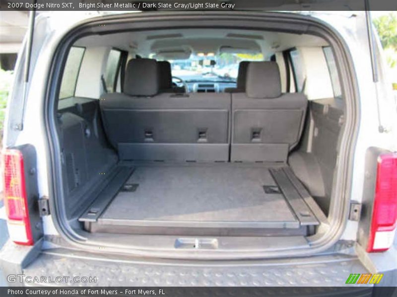 Bright Silver Metallic / Dark Slate Gray/Light Slate Gray 2007 Dodge Nitro SXT