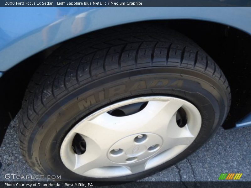 Light Sapphire Blue Metallic / Medium Graphite 2000 Ford Focus LX Sedan