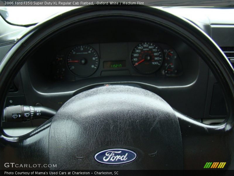 Oxford White / Medium Flint 2006 Ford F350 Super Duty XL Regular Cab Flatbed