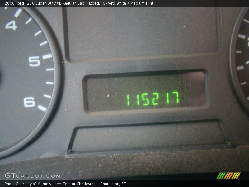 Oxford White / Medium Flint 2006 Ford F350 Super Duty XL Regular Cab Flatbed