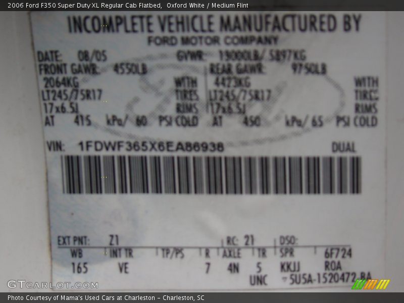 Oxford White / Medium Flint 2006 Ford F350 Super Duty XL Regular Cab Flatbed