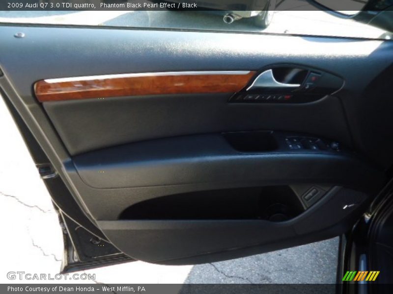 Phantom Black Pearl Effect / Black 2009 Audi Q7 3.0 TDI quattro