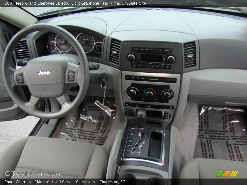 Light Graystone Pearl / Medium Slate Gray 2007 Jeep Grand Cherokee Laredo