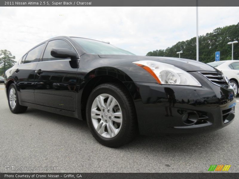 Super Black / Charcoal 2011 Nissan Altima 2.5 S