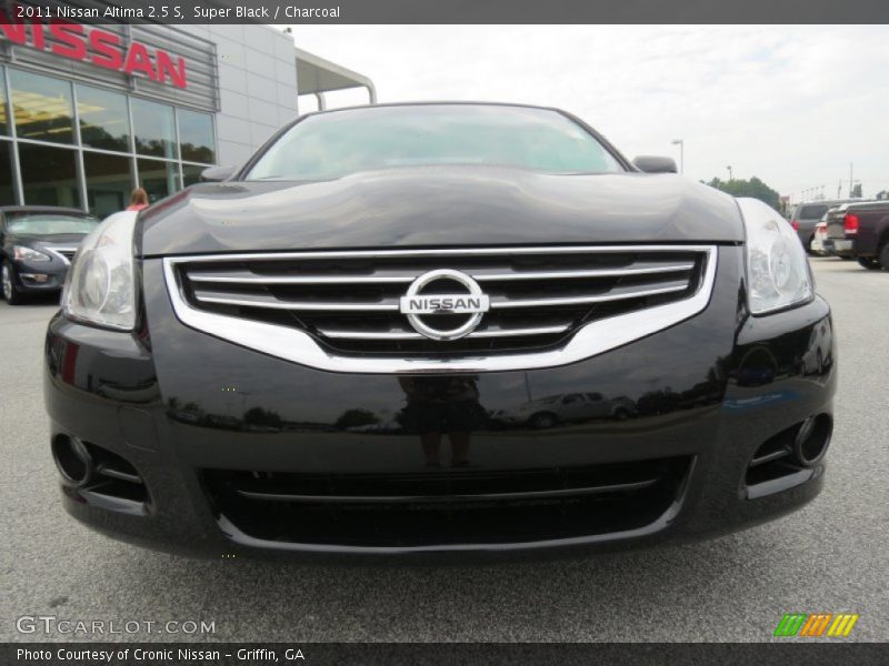 Super Black / Charcoal 2011 Nissan Altima 2.5 S