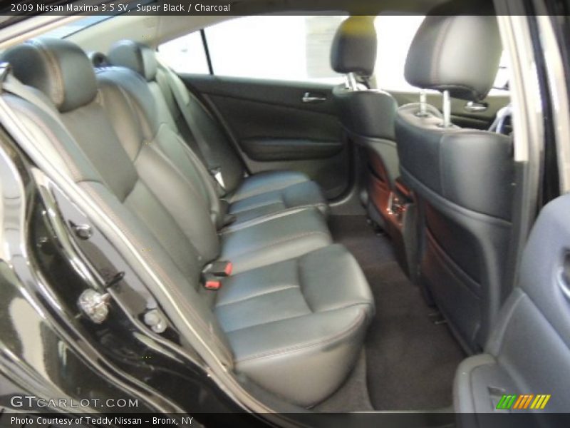 Super Black / Charcoal 2009 Nissan Maxima 3.5 SV