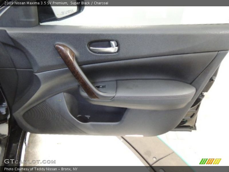 Super Black / Charcoal 2009 Nissan Maxima 3.5 SV Premium