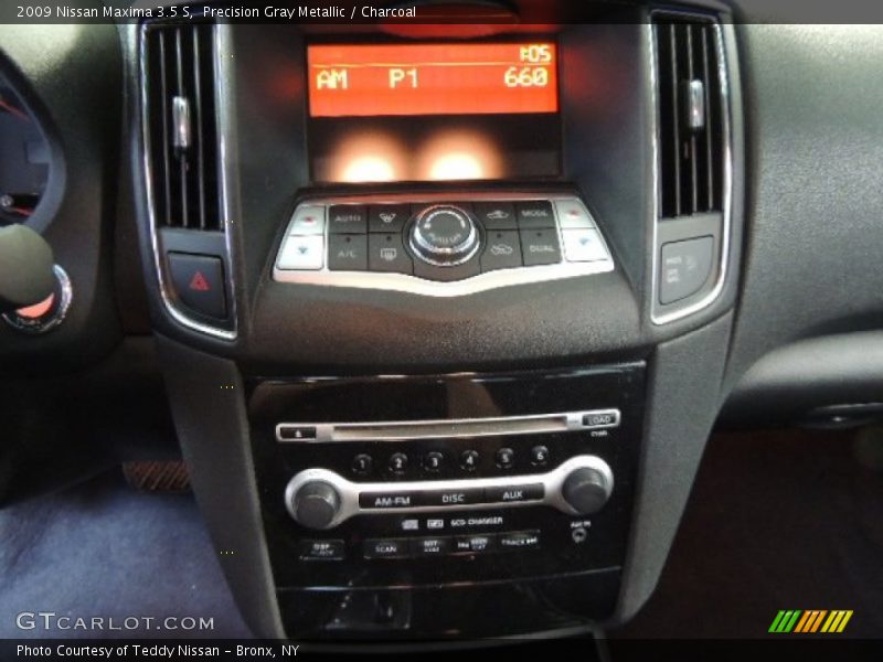 Precision Gray Metallic / Charcoal 2009 Nissan Maxima 3.5 S