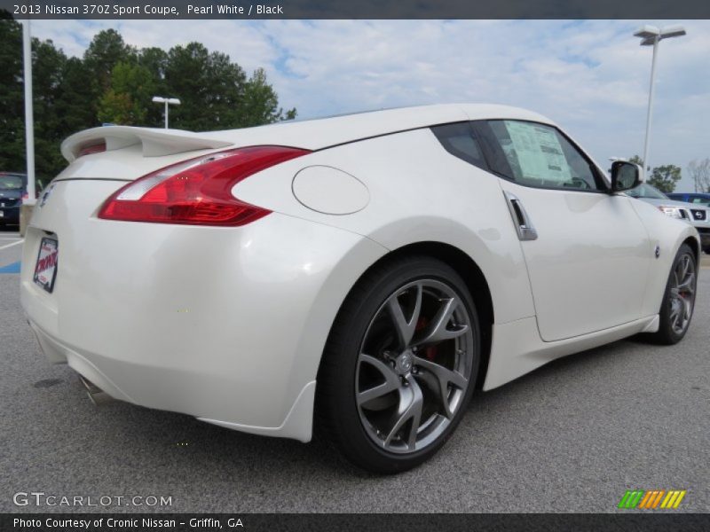 Nissan 370z pearl white paint code #10