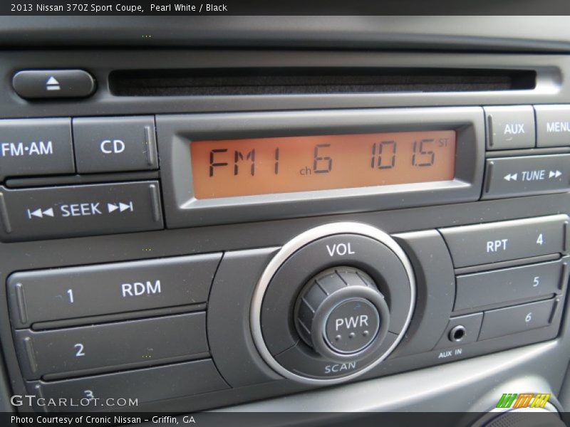 Audio System of 2013 370Z Sport Coupe