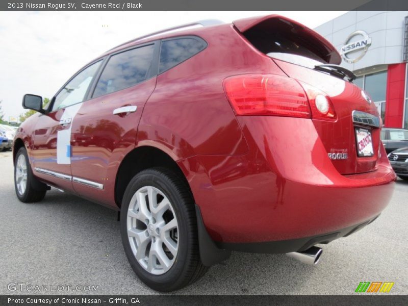 Cayenne Red / Black 2013 Nissan Rogue SV