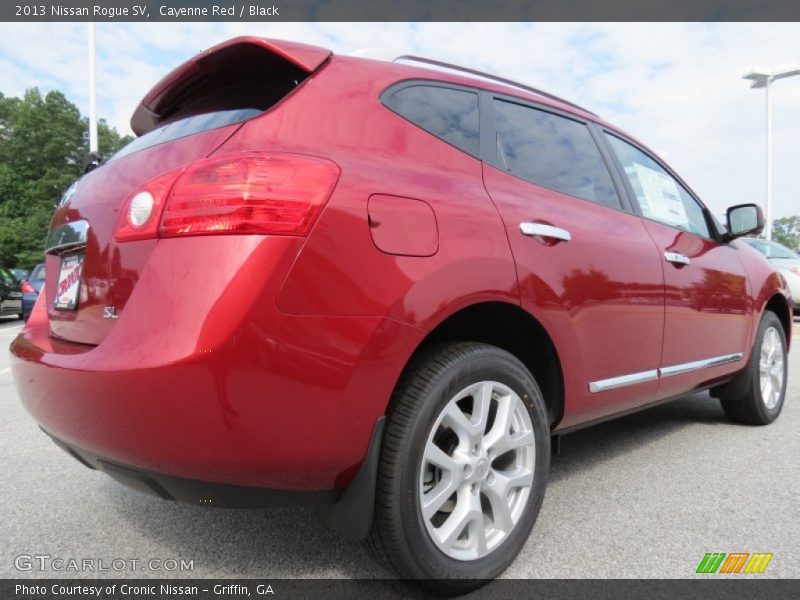 Cayenne Red / Black 2013 Nissan Rogue SV
