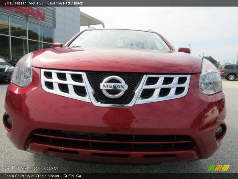 Cayenne Red / Black 2013 Nissan Rogue SV