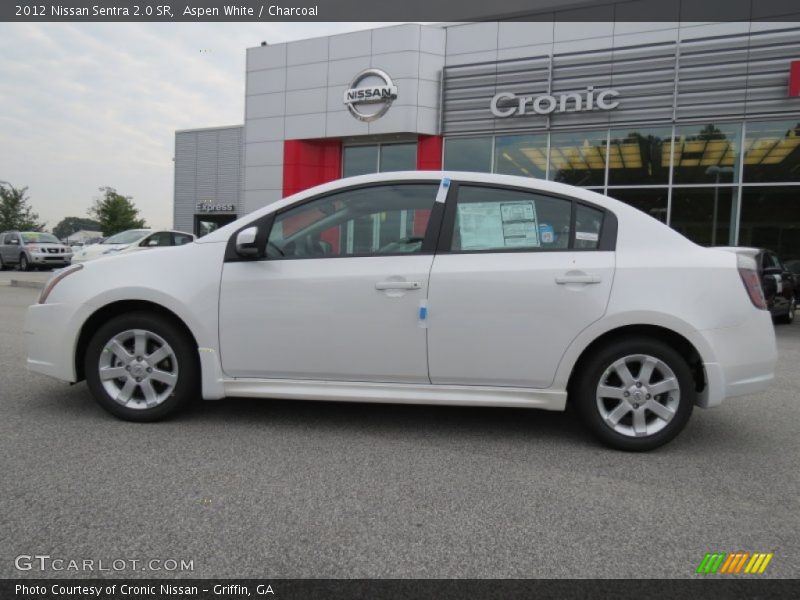 Aspen White / Charcoal 2012 Nissan Sentra 2.0 SR