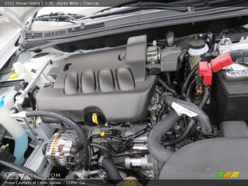 Aspen White / Charcoal 2012 Nissan Sentra 2.0 SR