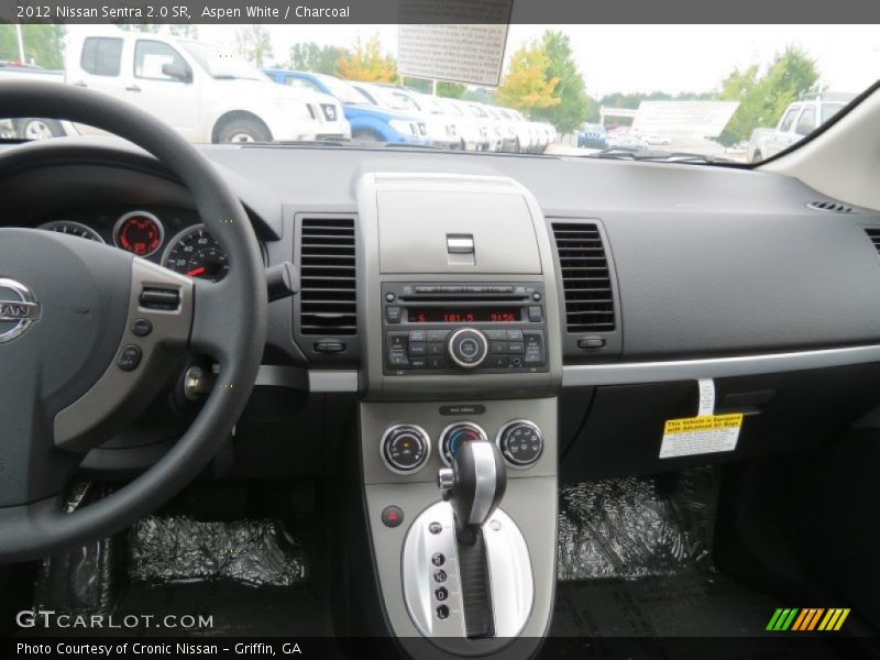 Aspen White / Charcoal 2012 Nissan Sentra 2.0 SR