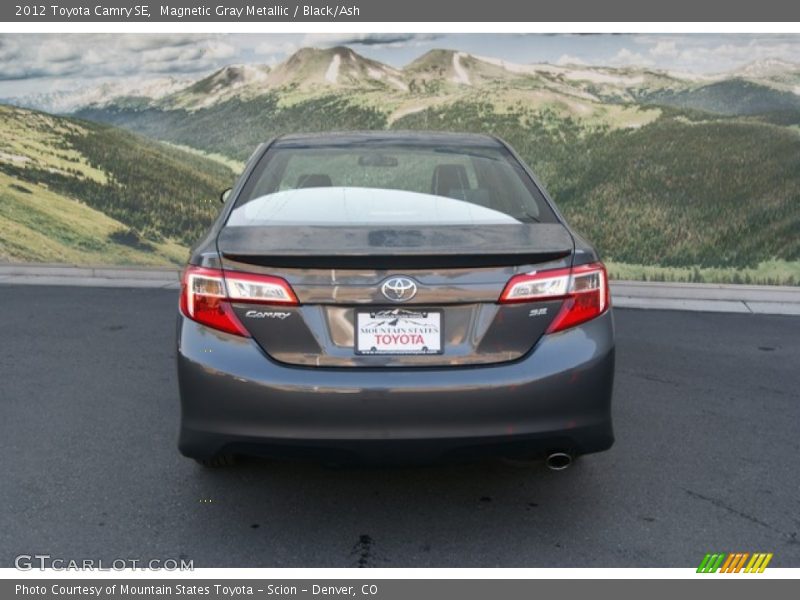 Magnetic Gray Metallic / Black/Ash 2012 Toyota Camry SE