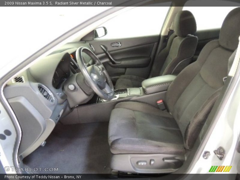 Radiant Silver Metallic / Charcoal 2009 Nissan Maxima 3.5 S