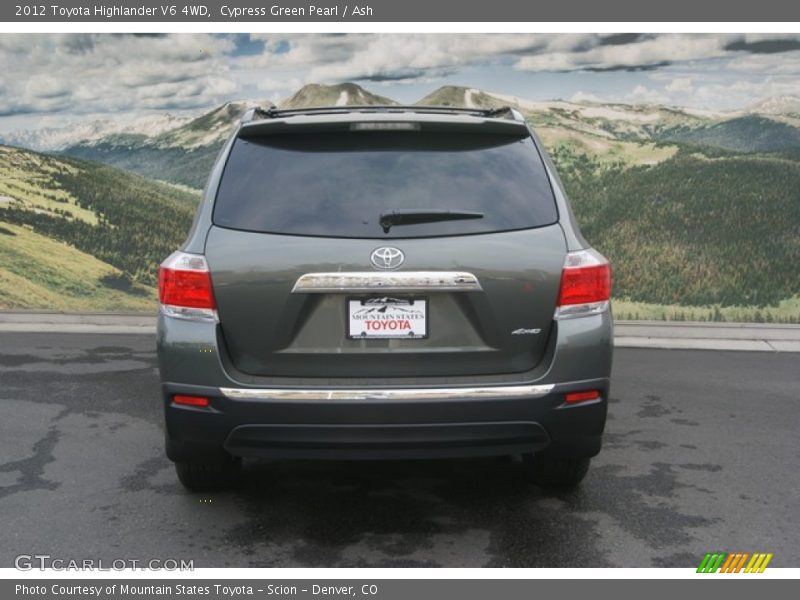 Cypress Green Pearl / Ash 2012 Toyota Highlander V6 4WD