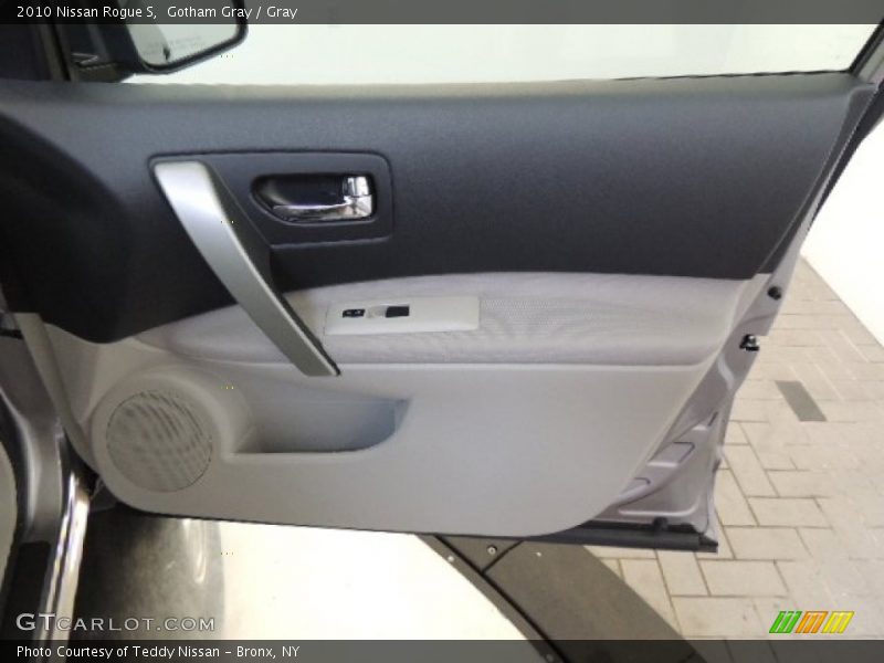 Gotham Gray / Gray 2010 Nissan Rogue S